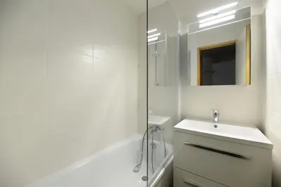 Salle de bains dans l'établissement Résidence Callisto - Appartement agréable ·Accès direct aux pistes · Vue Pistes MAE-3772