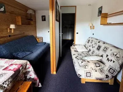 Coin salon dans l'établissement Résidence Onyx - Studio fonctionnel · Accès direct aux pistes ·Vue pistes · Balcon MAE-3777