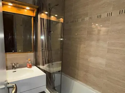 Salle de bains dans l'établissement Résidence Onyx - Studio fonctionnel · Accès direct aux pistes ·Vue pistes · Balcon MAE-3777
