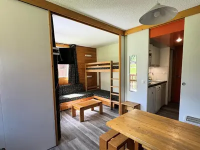 Cuisine ou kitchenette dans l'établissement Résidence Aigue-marine - Studio agréable · Accès direct aux pistes · Vue pistes MAE-3783