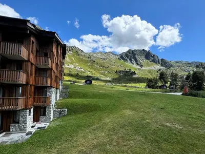 Vue générale sur la montagne ou vue sur la montagne depuis l'appartement