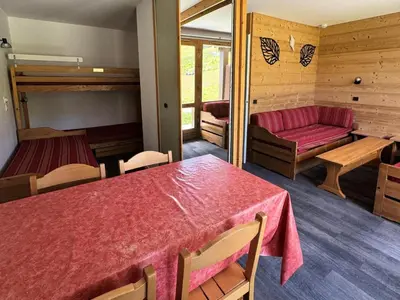 Coin salon dans l'établissement Résidence Aigue-marine - Studio fonctionnel · Accès direct aux pistes · Vue pistes MAE-3789