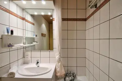 Salle de bains dans l'établissement Résidence Agate - Studio fonctionnel divisible · Accès direct aux pistes · Vue pistes MAE-3792