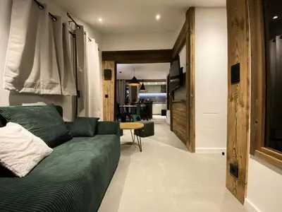 Coin salon dans l'établissement Résidence Aigue-marine - Appartement tout confort · Skis aux pieds · Vue vallée MAE-3794