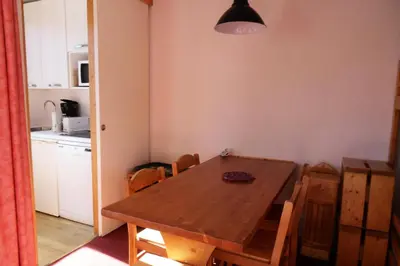 Cuisine ou kitchenette dans l'établissement Résidence Croix Du Sud - Studio tout confort · Cœur de station · Vue pistes · Balcon MAE-7132