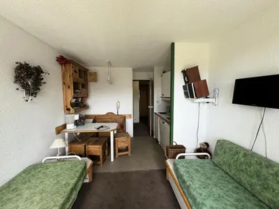 Télévision ou salle de divertissement dans l'établissement Résidence Andromede - Studio fonctionnel avec balcon · Accès direct aux pistes · Vue pistes MAE-7135