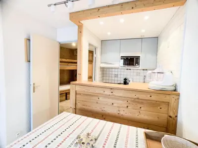 Cuisine ou kitchenette dans l'établissement Résidence Tommeuses - Appartement rénové·Pieds des pistes ·Balcon MAE-6688