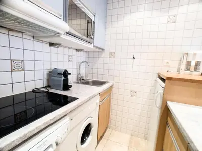 Cuisine ou kitchenette dans l'établissement Résidence Tommeuses - Appartement rénové·Pieds des pistes ·Balcon MAE-6688
