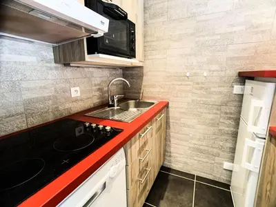 Cuisine ou kitchenette dans l'établissement Résidence Tommeuses - Studio rénové·Pieds des pistes ·Balcon MAE-6704