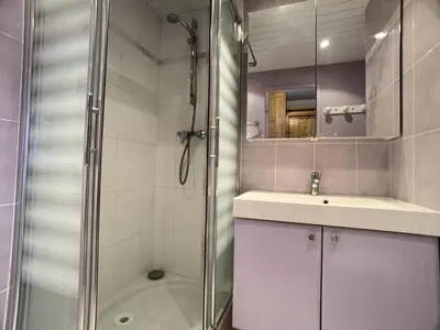 Salle de bains dans l'établissement Résidence Platieres - Studio au centre du Val Claret haut MAE-6750