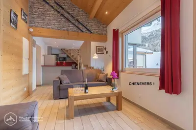 Coin salon dans l'établissement LES CHENEVERS