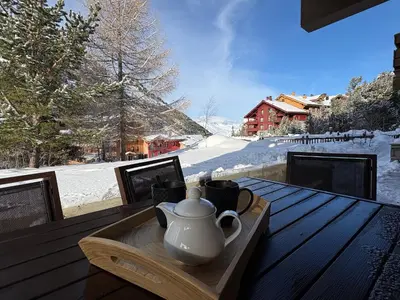 L'établissement Appartement de Standing - ARC 1950 - 6 personnes - départ et retour à skis en hiver