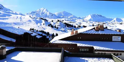 Vue générale sur la montagne ou vue sur la montagne depuis l'appartement