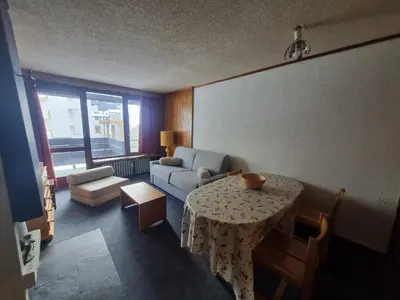 Coin salon dans l'établissement Charmant 2 pièces sud avec balcon, Tignes Val-Claret, proche pistes - FR-1-449-28