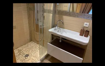 Salle de bains dans l'établissement Mont Blanc