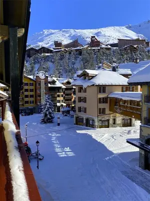 Vue générale sur la montagne ou vue sur la montagne depuis l'appartement