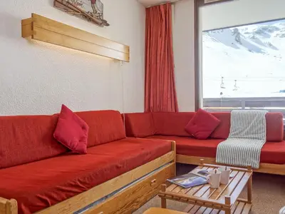 Coin salon dans l'établissement Apartment Les Tommeuses - Val Claret-24 by Interhome