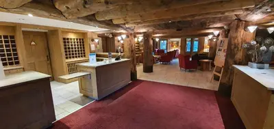 Coin salon dans l'établissement Auberge jérôme 614 - Arc 1950 - Duplex prestige 4 rooms 3 bedrooms for 6-8 people 5-star residence Auberge Jérôme - village heart