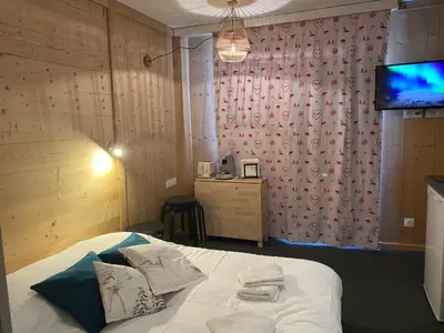 Un ou plusieurs lits dans un hébergement de l'établissement MyHome - Curling B35 - Beau studio cabine refait à neuf 4pax - Val Claret