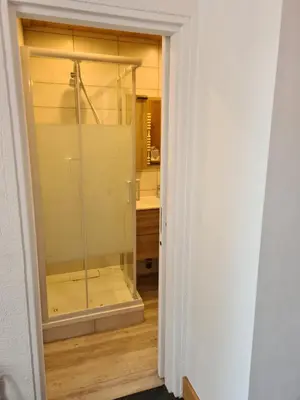 Salle de bains dans l'établissement MyHome - Curling B35 - Beau studio cabine refait à neuf 4pax - Val Claret
