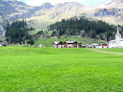 Paysage naturel près de le chalet