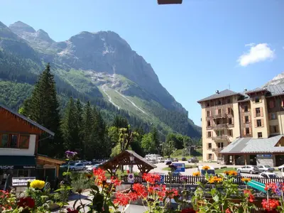 Vue générale sur la montagne ou vue sur la montagne depuis l'appartement