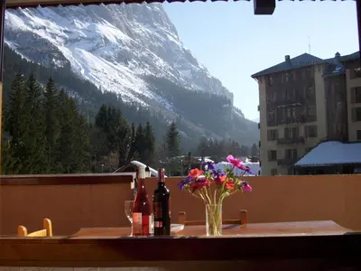 Vue générale sur la montagne ou vue sur la montagne depuis l'appartement