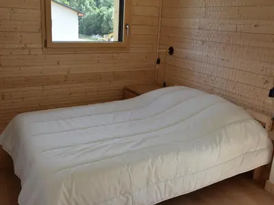 Un ou plusieurs lits dans un hébergement de l'établissement Chalet moderne à Pralognan, proche centre - FR-1-464-188