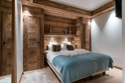 Un ou plusieurs lits dans un hébergement de l'établissement Alaska Lodge by Alpine Resorts