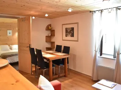 Coin salon dans l'établissement Appartement en centre-ville, proche des pistes, 4 personnes - FR-1-464-191