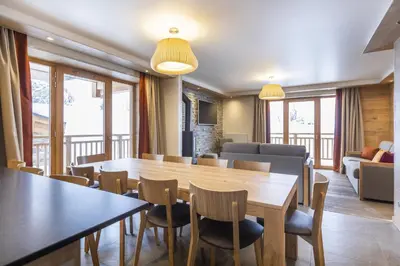 Coin salon dans l'établissement Les Balcons Platinium Val Cenis
