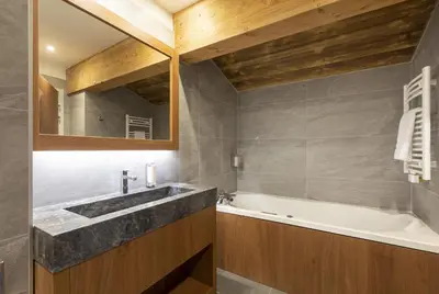 Salle de bains dans l'établissement Les Balcons Platinium Val Cenis