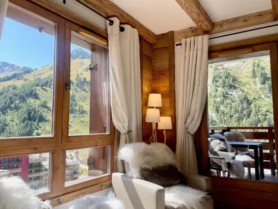 Vue générale sur la montagne ou vue sur la montagne depuis l'appartement