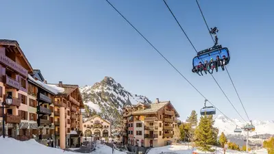 Vue générale sur la montagne ou vue sur la montagne depuis l'appartement