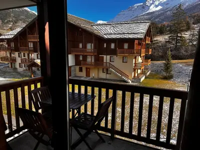 Vue générale sur la montagne ou vue sur la montagne depuis l'appartement