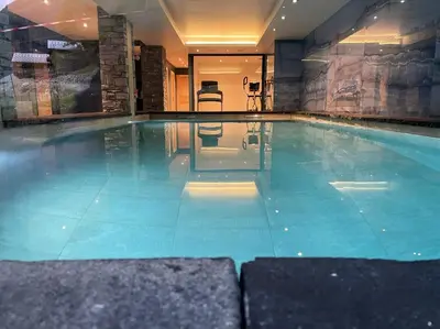 Piscine de l'établissement The French Lodge ou située à proximité