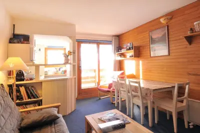 Coin salon dans l'établissement LA PLAGNE Appartement 2 pièces 30m² à BELLE-PLAGNE