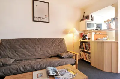 Cuisine ou kitchenette dans l'établissement LA PLAGNE Appartement 2 pièces 30m² à BELLE-PLAGNE