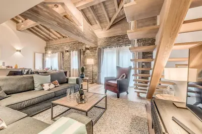 Coin salon dans l'établissement Résidence Eagle Lodge - En chalet 6 Pièces duplex 4 - 124m2 MAE-3964