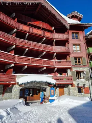 L'établissement Arc 1950, Sources de Marie, 6-8 personnes, 70 m2, calme et spacieux, au pied des pistes, classement 5 Cristaux Paradiski en hiver