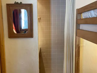 Plan de l'établissement Charmant 4 pièces pour 6 pers. au pied des pistes avec wifi - FR-1-411-714