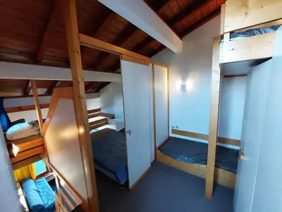Un ou plusieurs lits superposés dans un hébergement de l'établissement Duplex 6 pers. avec Wifi et animaux admis, vue Mont-Blanc - FR-1-411-731