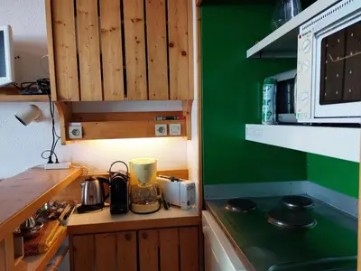 Cuisine ou kitchenette dans l'établissement Duplex 6 pers. avec Wifi et animaux admis, vue Mont-Blanc - FR-1-411-731