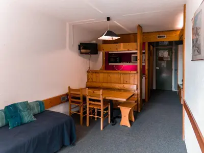 Cuisine ou kitchenette dans l'établissement Appartement 2 pièces pour 6 personnes, animaux admis, Arc 1800 - FR-1-411-783