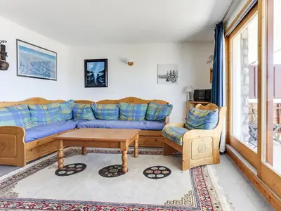Coin salon dans l'établissement Duplex de charme 4 pièces, 8 pers., terrasse exposée Ouest, proche des pistes - FR-1-411-789