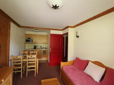 Cuisine ou kitchenette dans l'établissement Appartement 4 pers. pied des pistes avec piscine et parking, Lanslebourg-Val Cenis - FR-1-508-251