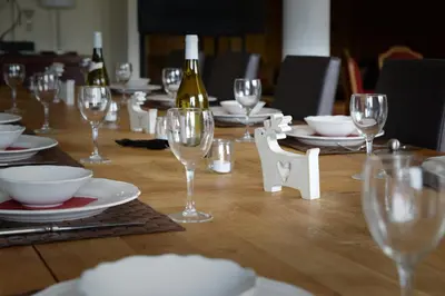 Restaurant ou autre lieu de restauration dans l'établissement Goélia Les Chalets des Deux Domaines