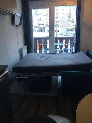 Un ou plusieurs lits dans un hébergement de l'établissement Studio 1 cabine chalet club III refait à neuf