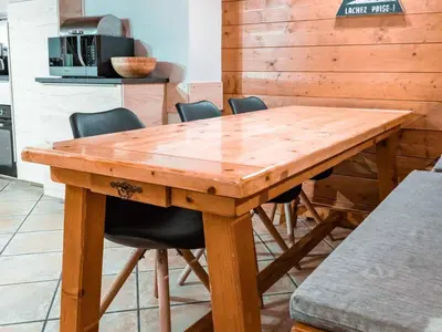Cuisine ou kitchenette dans l'établissement Charmant 4 pièces avec mezzanine, 9 couchages, Les Arcs 1800 - FR-1-411-710