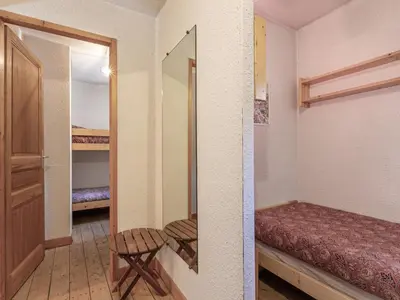 Un ou plusieurs lits dans un hébergement de l'établissement Appartement familial à Val-d'Isère - 5 personnes - WIFI - FR-1-519-33